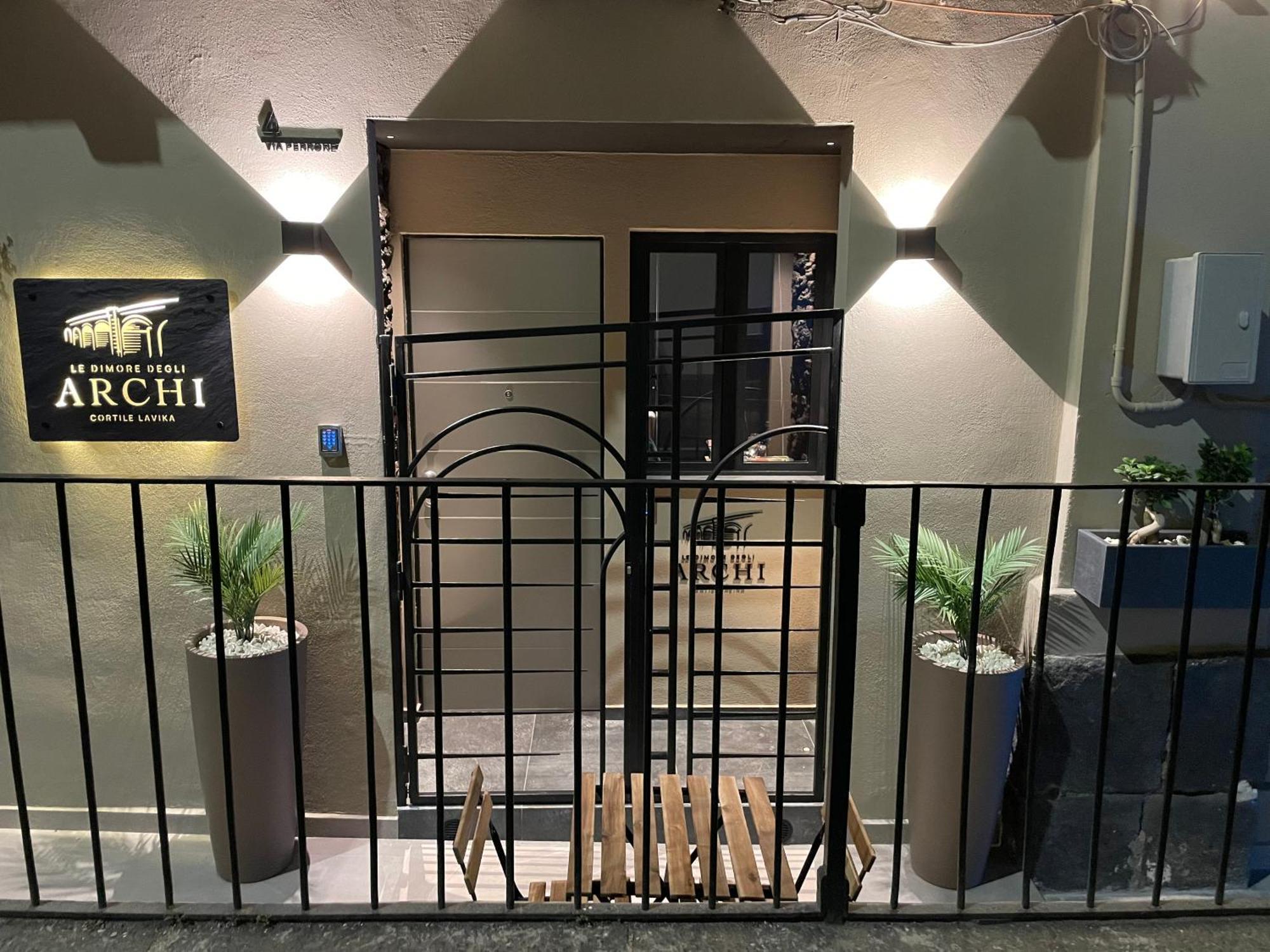 Le Dimore Degli Archi Rooms & Suite Κατάνια Εξωτερικό φωτογραφία